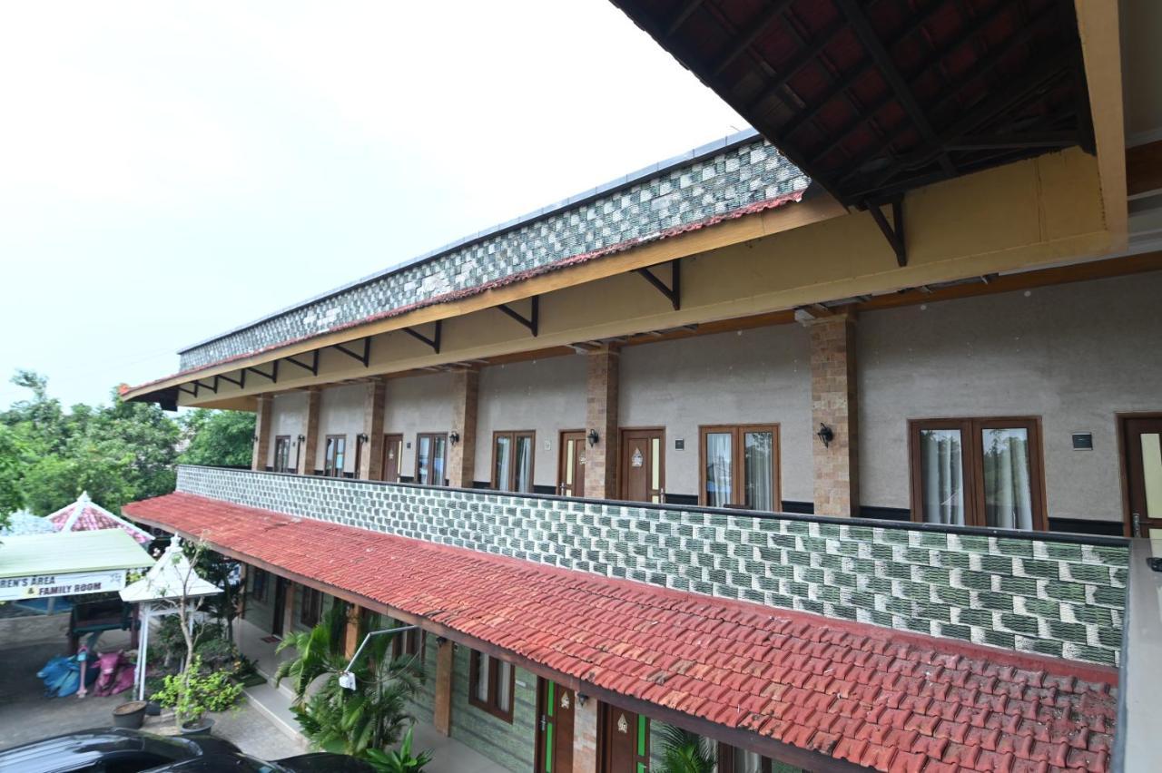 Mcm Hotel Wisata Bojonegoro Exteriör bild